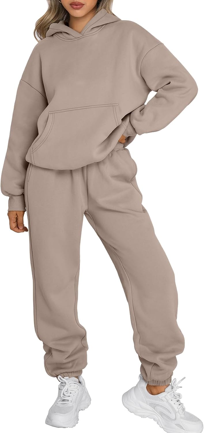 Chic Women’s Lounge Tracksuit Set